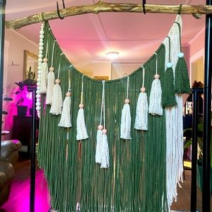 Macrame wall hanging
